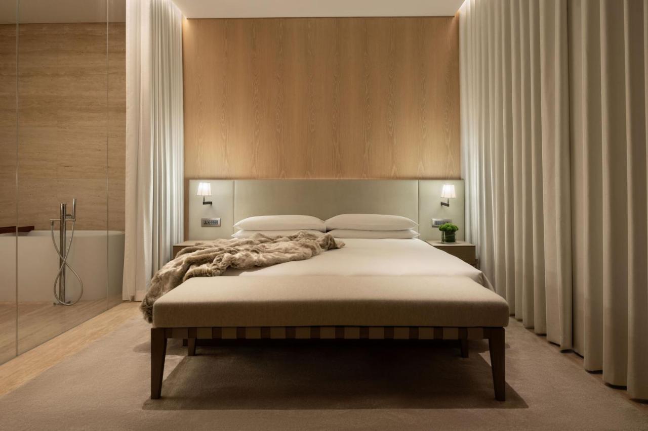 The Dubai Edition Zewnętrze zdjęcie A bedroom