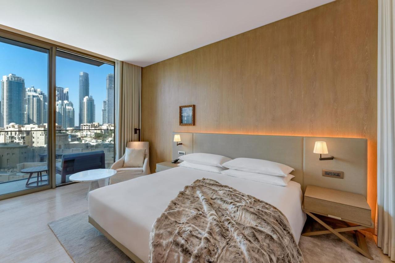 The Dubai Edition Zewnętrze zdjęcie A bedroom at the hotel