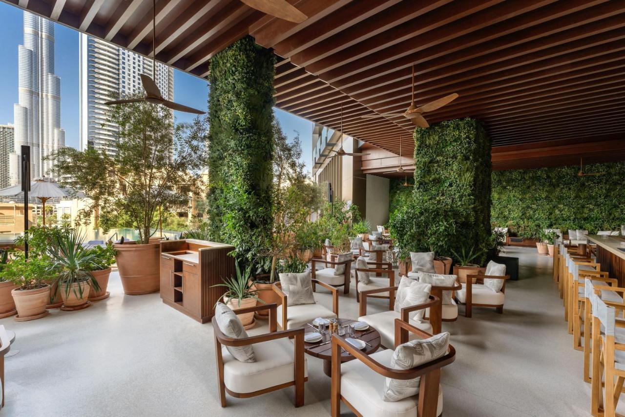 The Dubai Edition Zewnętrze zdjęcie The Terrace at the Four Seasons Hotel