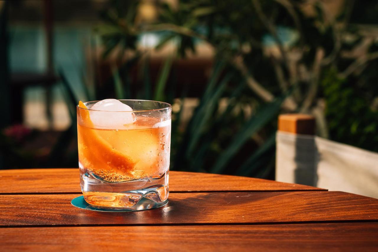 The Dubai Edition Zewnętrze zdjęcie Old fashioned