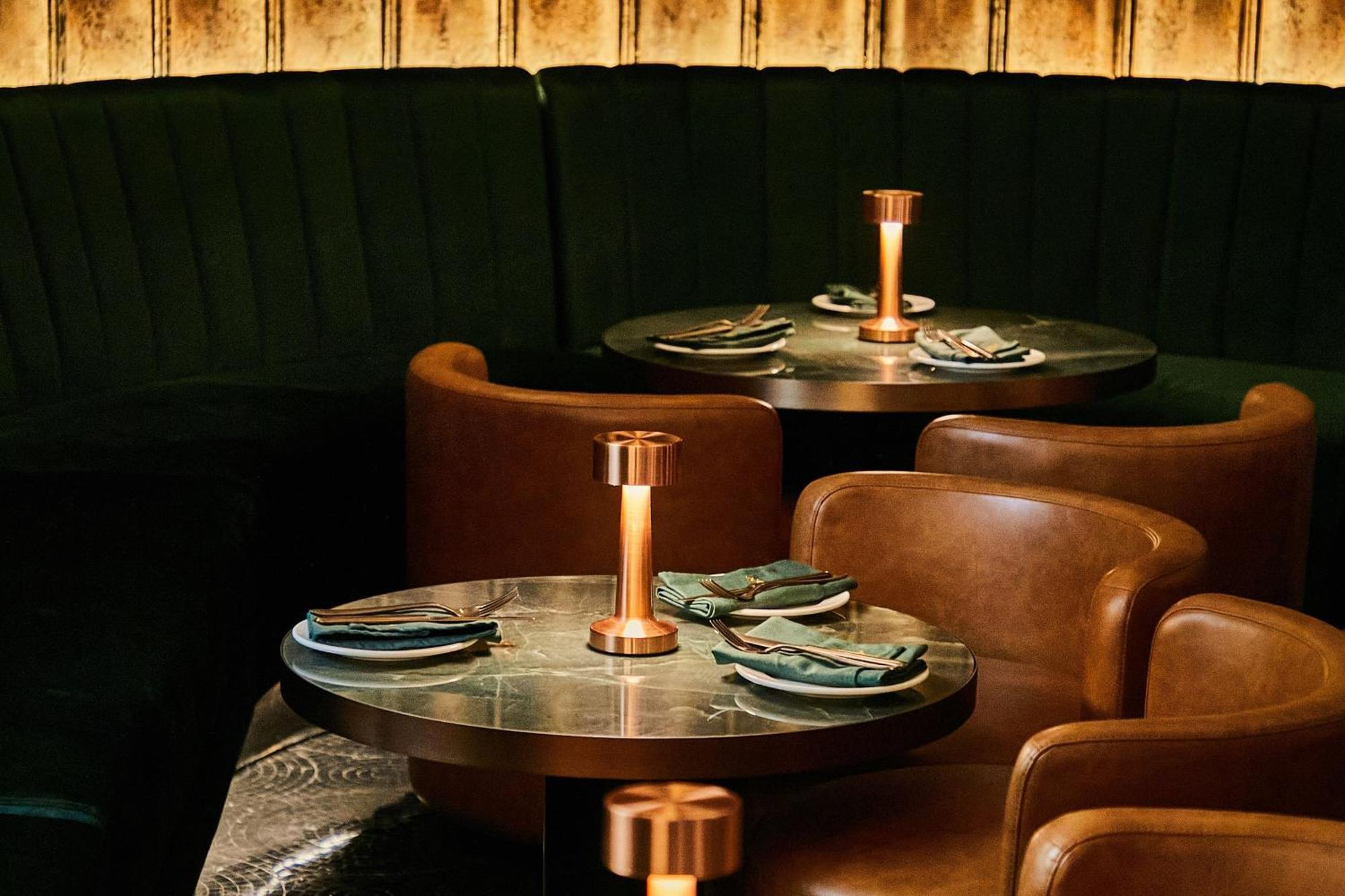 The Dubai Edition Zewnętrze zdjęcie Interior of the restaurant
