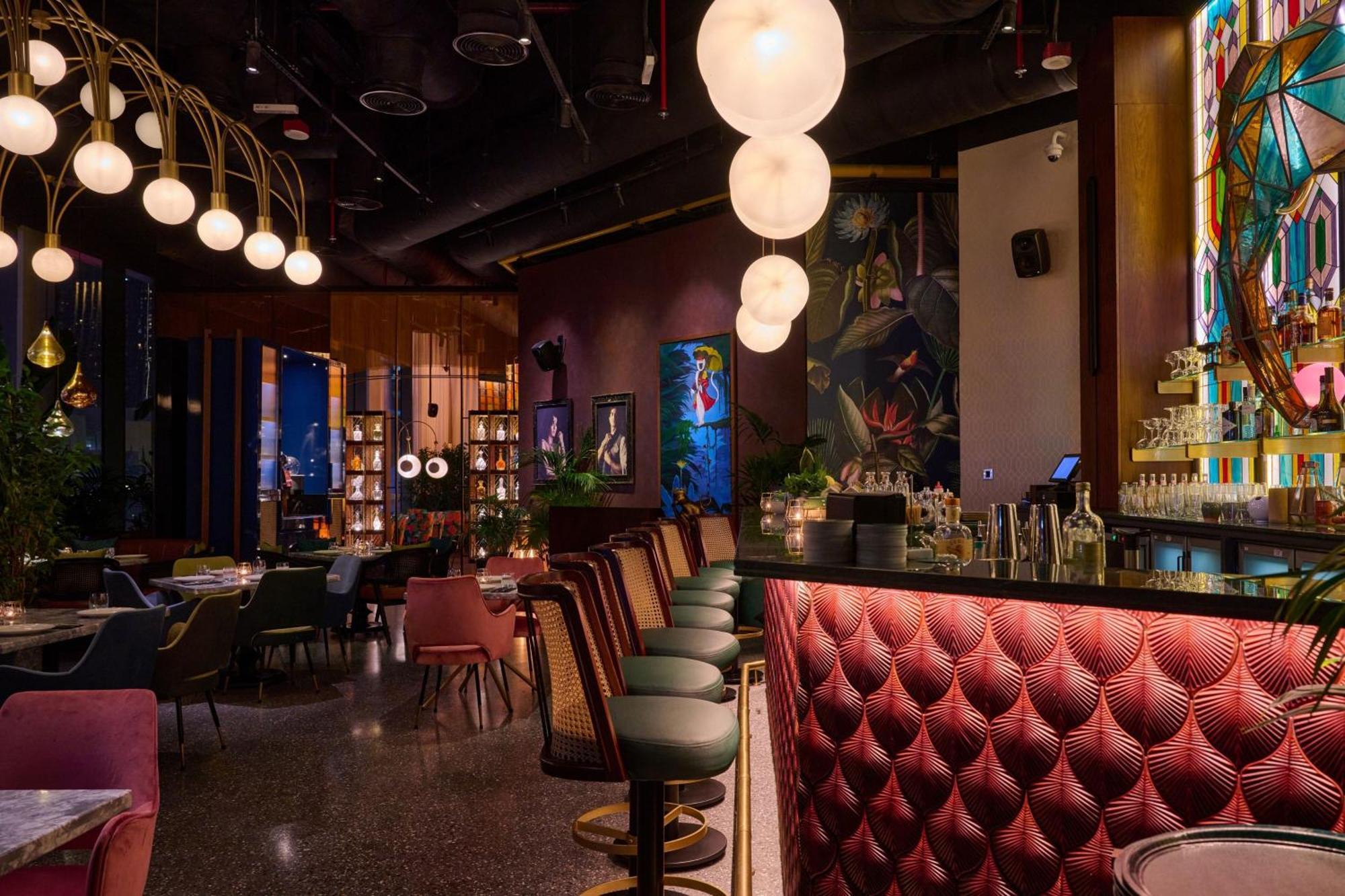 The Dubai Edition Zewnętrze zdjęcie Interior of the restaurant